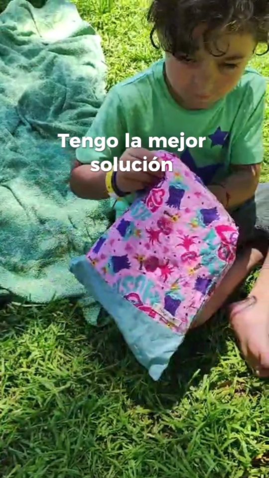 🩳ADIÓS A LAS MOCHILAS MOJADAS 

¡Mira lo fácil que es! 

 Víctor mete su bañador mojado en una Bolsa Impermeable de Sagoca sin complicaciones. 

🏻 ¡Adiós a las mochilas mojadas! Además nuestras bolsas están hechas con plástico alimentario biodegradable  

¿Quieres conocer 5 usos más para nuestras Bolsas Impermeables? ¡Déjanos un comentario abajo! 

Pedidos: 24/7 🕢
 689 45 55 08 

Escribe wasa  a la hora que mejor te venga, SIN restricciones  de HORARIOS